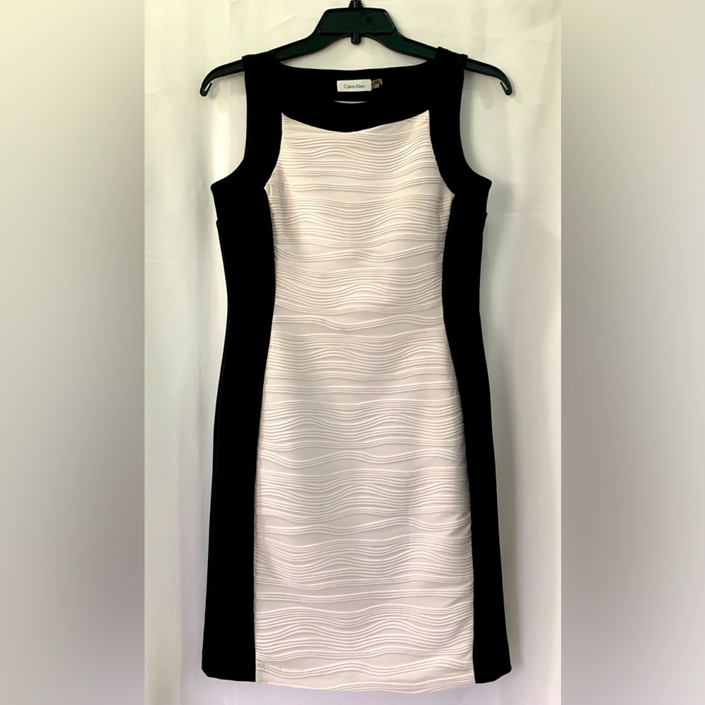 Calvin Klein black and white color block dress midi